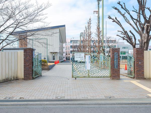 コスモ戸田ピアハイツ(戸田市立新曽中学校)