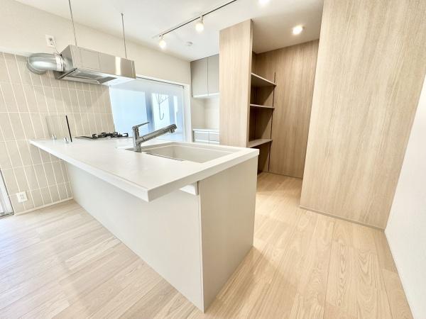 新栄町住宅