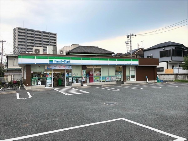 ライオンズマンション蕨第3(ファミリーマート蕨錦町一丁目店)
