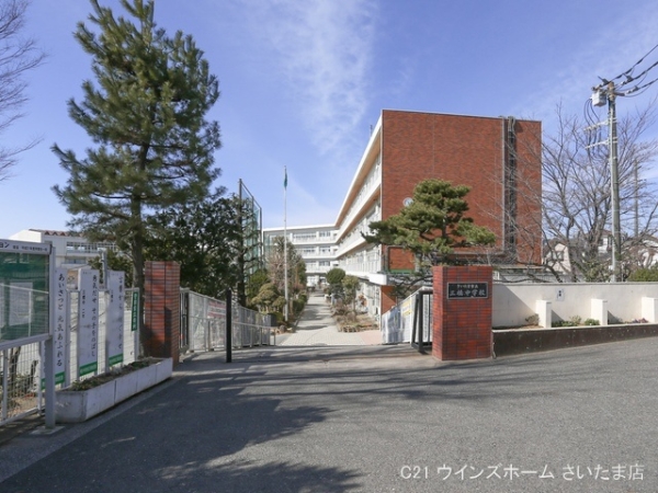 さいたま市大宮区三橋4丁目の新築一戸建(さいたま市立三橋中学校)
