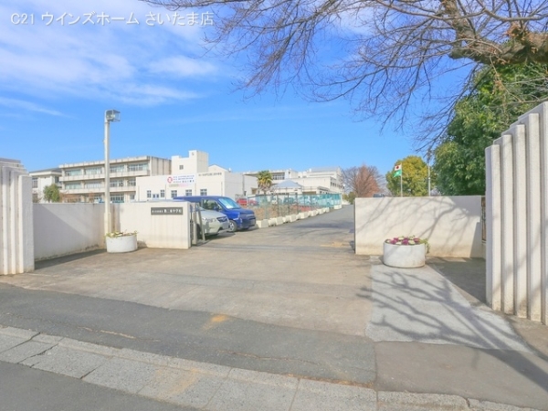 さいたま市見沼区大字中川の新築一戸建(さいたま市立第二東中学校)
