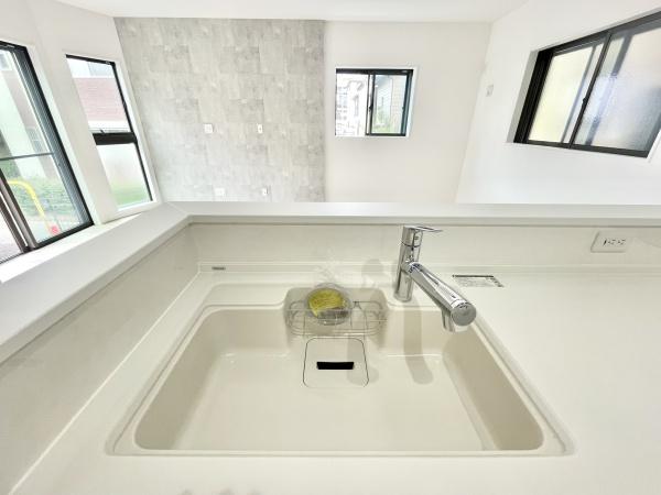 新座市新座２丁目の新築一戸建
