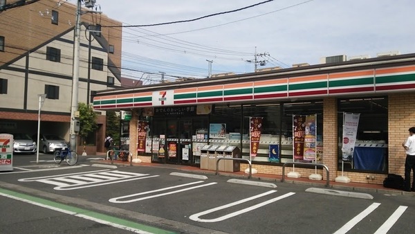 ザ・バーデン大宮土呂(セブンイレブンさいたま土呂駅西店)