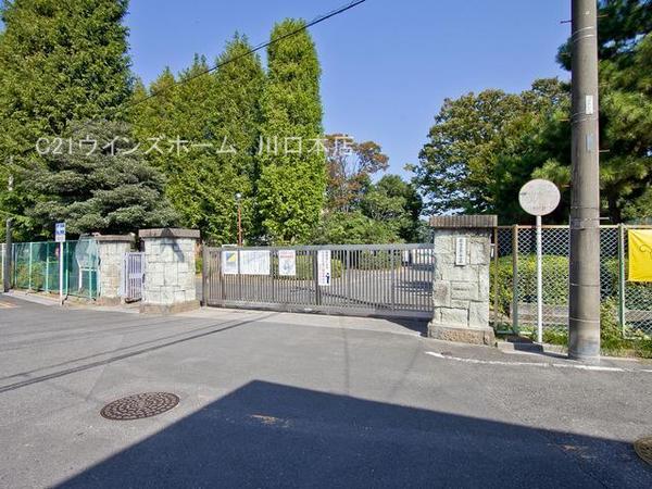 蕨市中央7丁目の土地(蕨市立第一中学校)