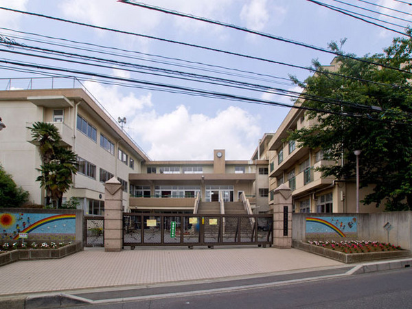 さいたま市浦和区木崎5丁目の土地(さいたま市立大東小学校)