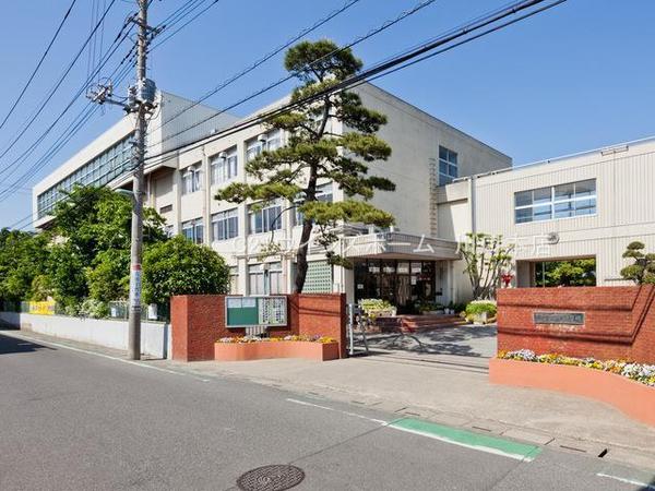 川口市長蔵1丁目の中古一戸建て(川口市立戸塚中学校)