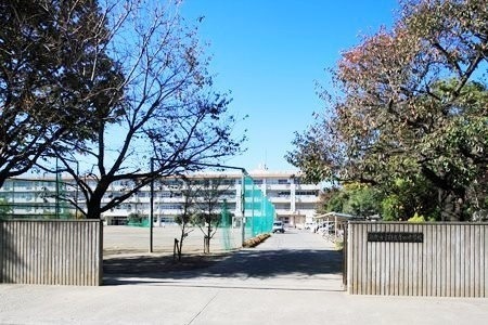 ライオンズガーデン朝霞(朝霞市立朝霞第四中学校)