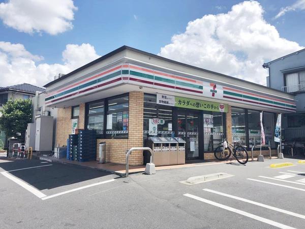 ライオンズガーデン朝霞(セブンイレブン和光新倉店)
