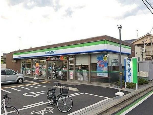 ラポート浦和(ファミリーマートさいたま栄和五丁目店)