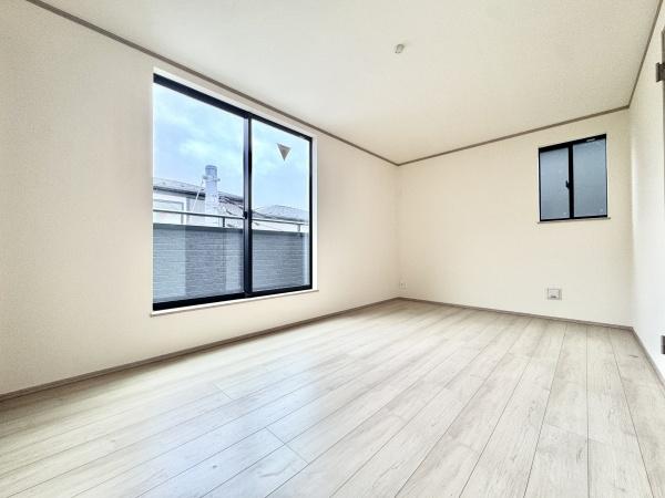 さいたま市中央区新中里1全10棟E号棟