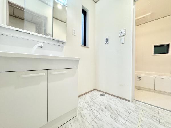 さいたま市中央区新中里1全10棟J号棟