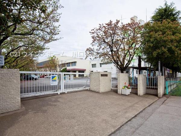 川口市柳根町の中古一戸建て(川口市立在家中学校)