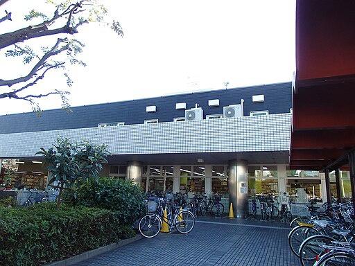 蕨市南町3丁目の新築一戸建(蕨市立図書館)