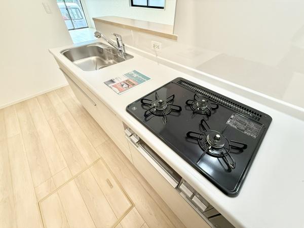 さいたま市桜区中島4丁目の新築一戸建(キッチン)