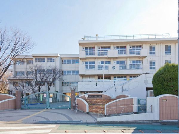 さいたま市桜区中島４丁目の新築一戸建(さいたま市立中島小学校)