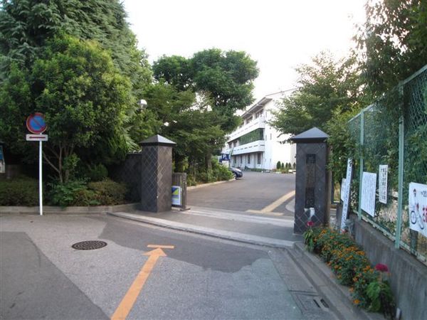 蕨市錦町1丁目の新築一戸建(蕨市立北小学校)