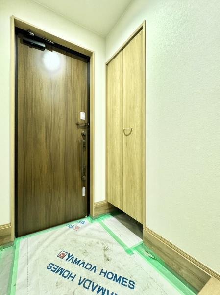 さいたま市南区白幡6丁目の新築一戸建(玄関)