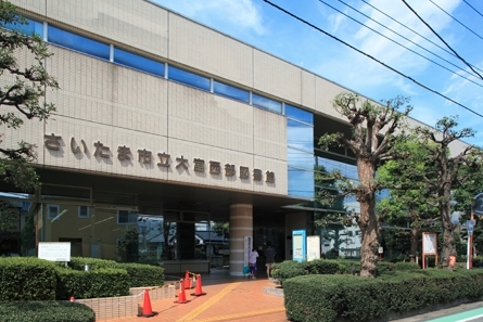 さいたま市大宮区大成町２丁目の新築一戸建(さいたま市立大宮西部図書館)