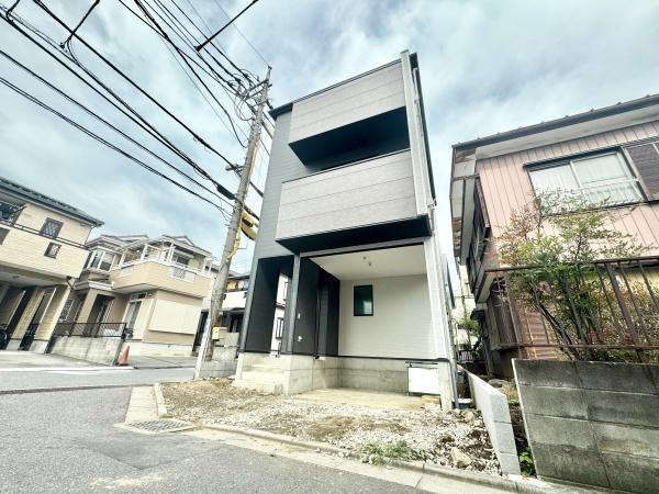 さいたま市浦和区瀬ヶ崎5丁目の新築一戸建(前面道路含む現地写真)