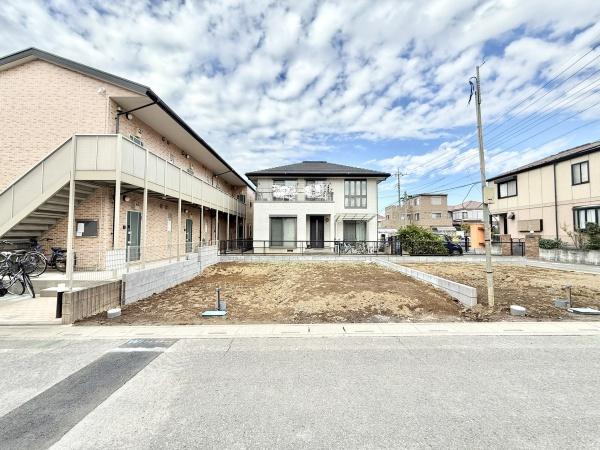 さいたま市北区宮原町2丁目の新築一戸建(前面道路含む現地写真)