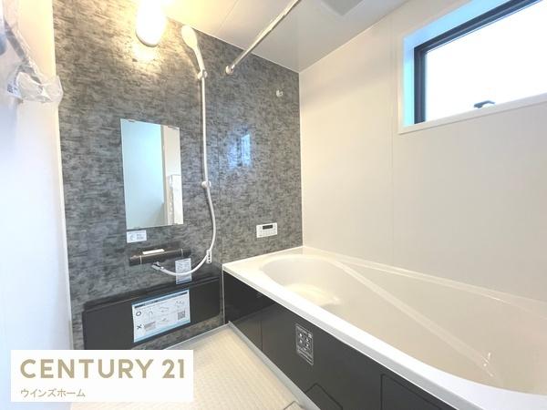 川口市本前川　全1棟