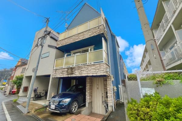 3駅×平坦立地　渋谷区西原の明るい住まい