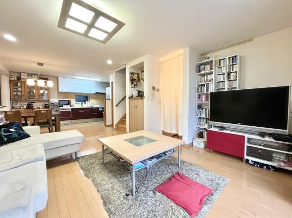 3駅×平坦立地　渋谷区西原の明るい住まい