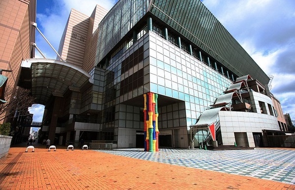 エクレール岩槻第１(フェスタスクエア)