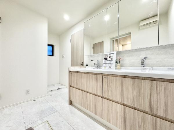 さいたま市浦和区大東１丁目の新築一戸建