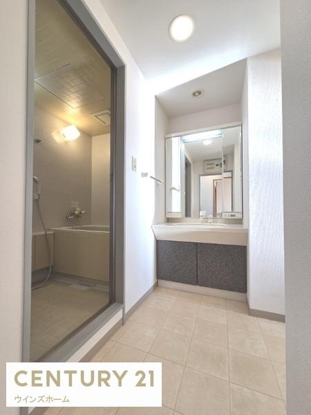 ワコーレロイヤルガーデン北本G棟