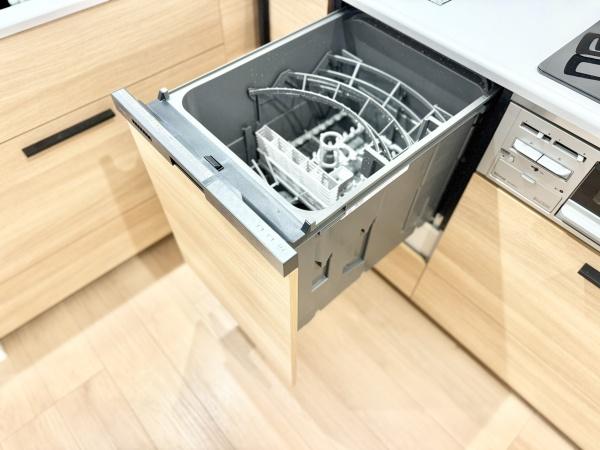 川口市戸塚東４丁目の新築一戸建