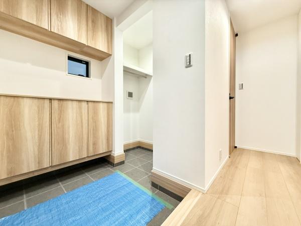 川口市戸塚東４丁目の新築一戸建