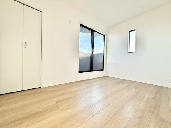 川口市戸塚東４丁目の新築一戸建