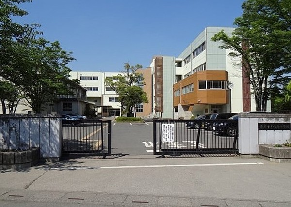 北本市宮内３丁目の土地(北本市立宮内中学校)