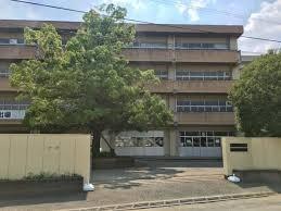 上尾市大字平塚の中古一戸建て(上尾市立東中学校)
