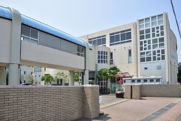 さいたま市中央区新中里５丁目の土地(さいたま市立与野南中学校)