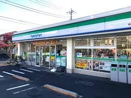 セザールリバーサイド西高島平(ファミリーマート三園２丁目店)