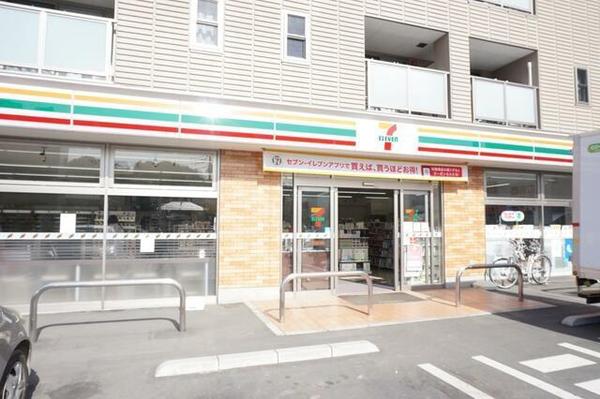 D’クラディア川口戸塚(セブンイレブン川口西立野店)