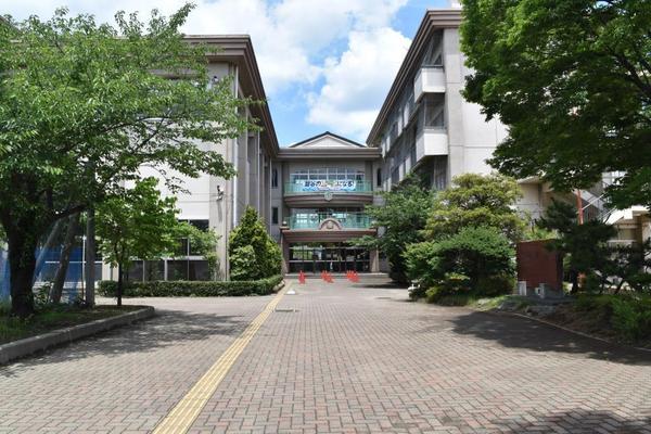 越谷市宮本町３丁目の土地(越谷市立西中学校)