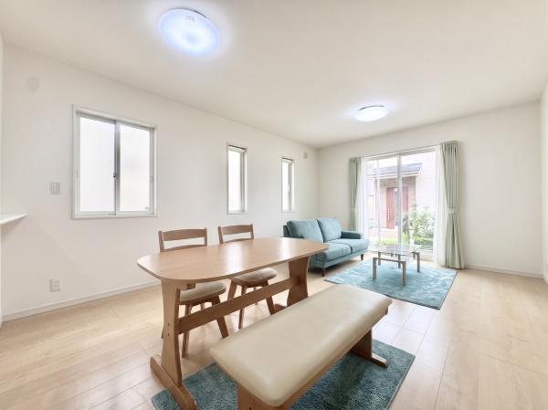 白岡市新白岡６丁目の中古一戸建