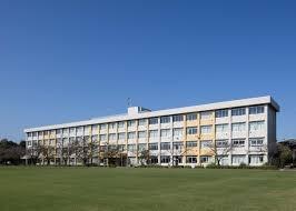 アルテヴィータＥ棟(多摩市立南鶴牧小学校)