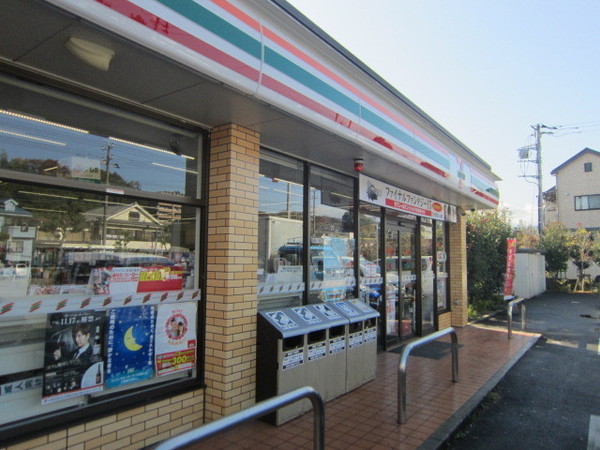 GRAFARE青梅市長淵4期全14棟2号棟(セブンイレブン青梅千ヶ瀬4丁目店)