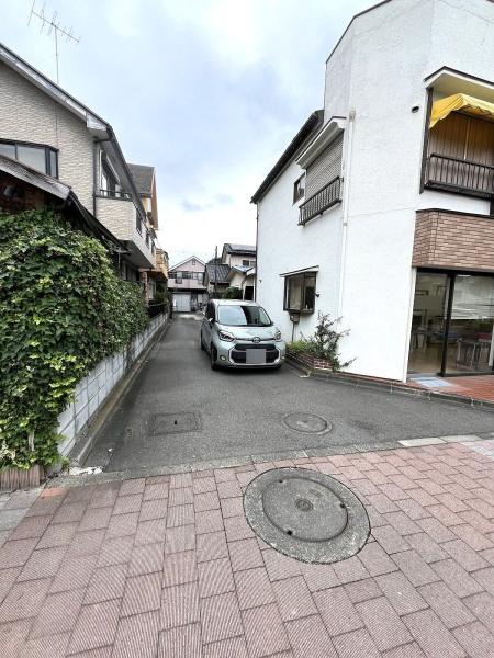 ロードサイド　店舗付き住宅