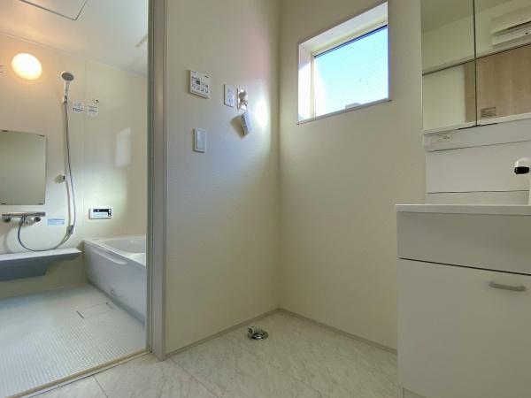 リーブルガーデン青梅千ヶ瀬町第8全2棟2号棟
