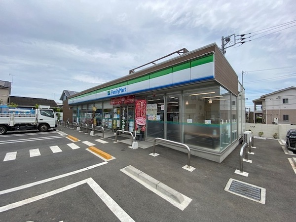 西多摩郡日の出町大字平井の土地(ファミリーマート日の出山田通り店)