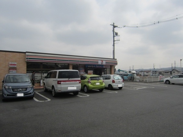 GRAFAREあきる野市伊奈3期全2棟2号棟(セブンイレブンあきる野伊奈店)