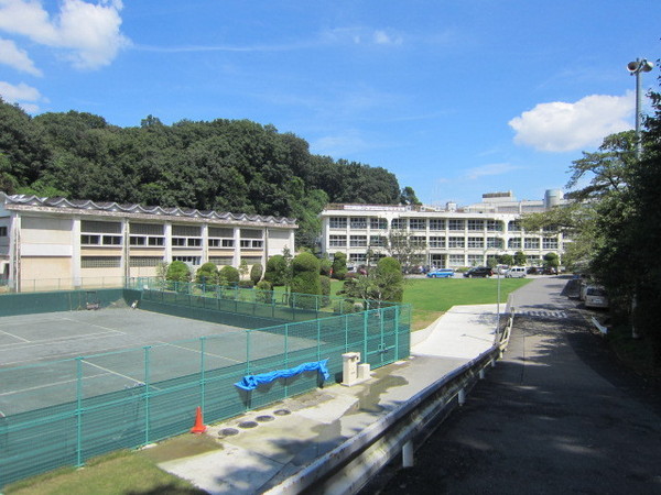 西多摩郡瑞穂町大字高根の土地(瑞穂町立瑞穂中学校)