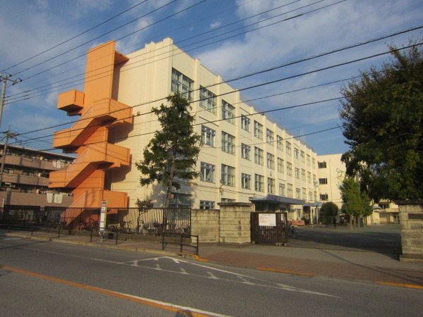 福生南田園全10棟 5号棟(福生市立福生第五小学校)