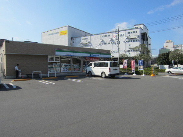 ダイアパレス青梅新町(ファミリーマート瑞穂長岡四丁目店)