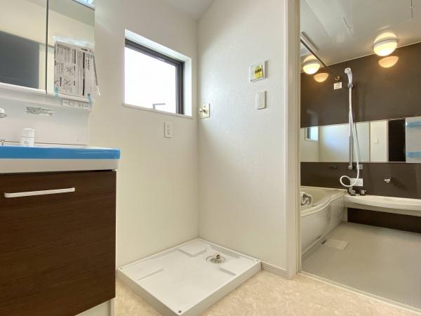 あきる野市原小宮２丁目の中古一戸建て